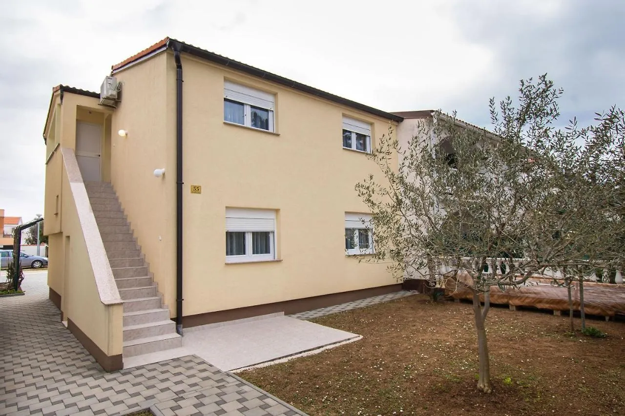 Apartment Tommy Privlaka  Kroatien