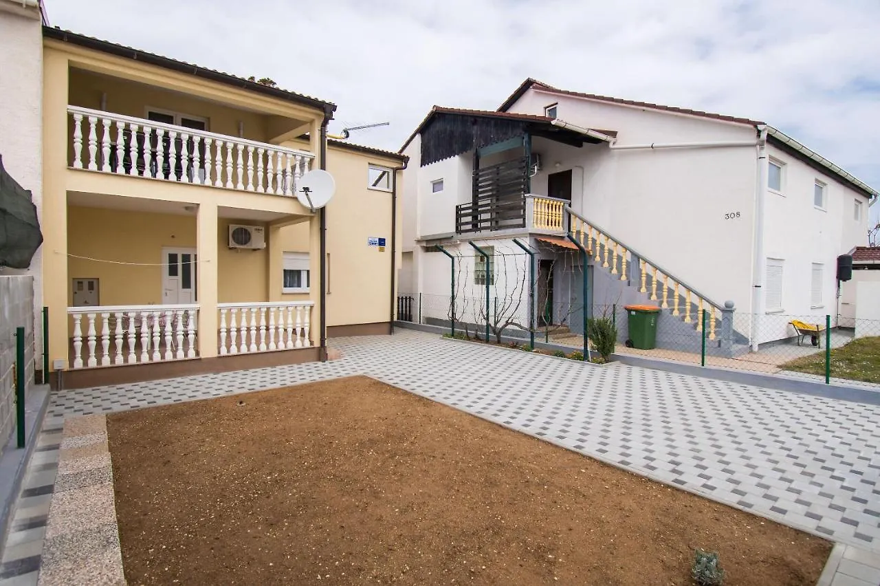 פריבלאקה Apartment Tommy